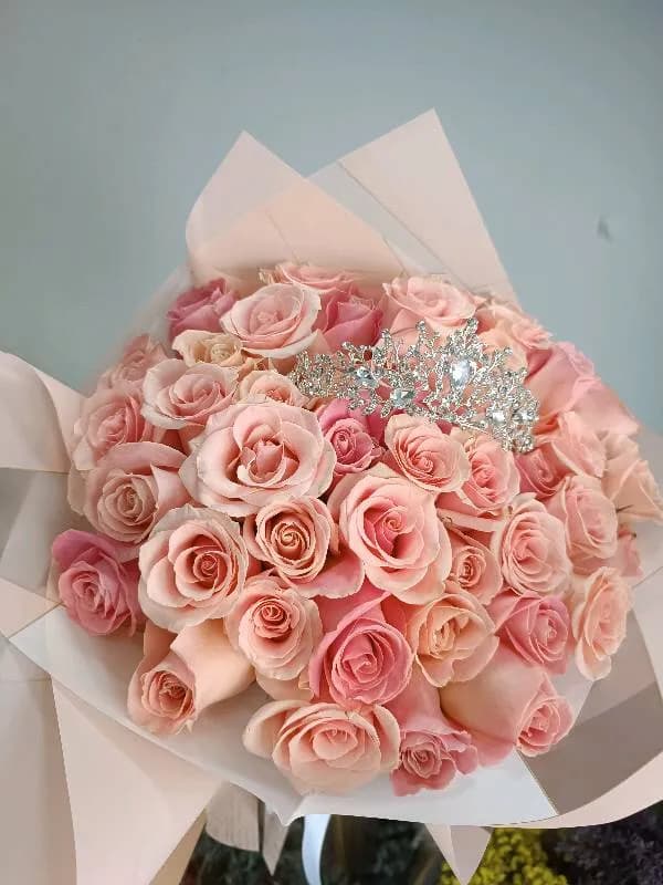 Ramo buchon de 50 rosas