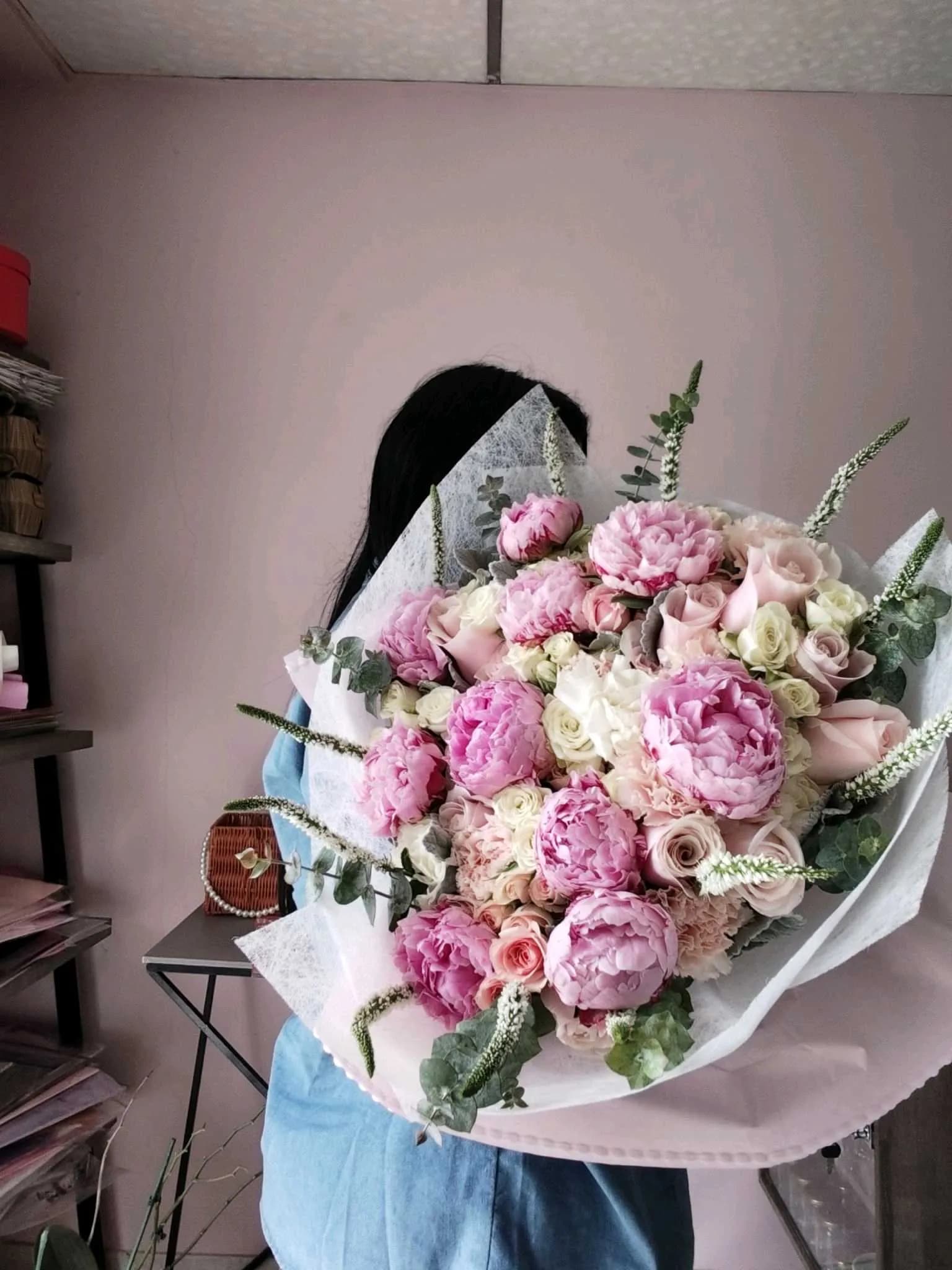 Bouquet de 10 Peonias