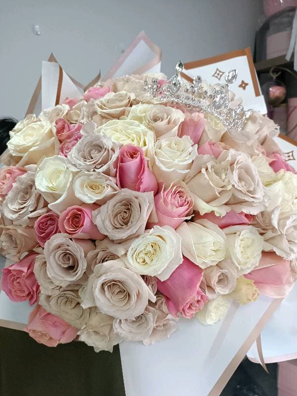 Ramo buchon 100 rosas
